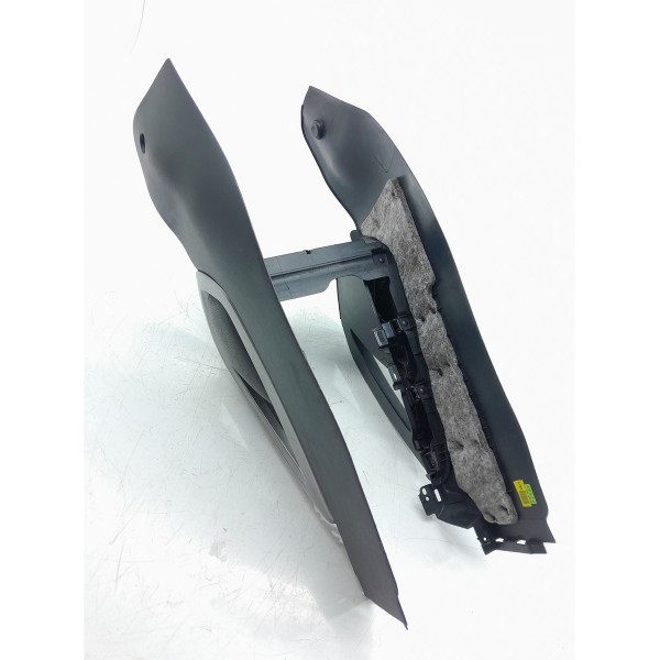 Console Central Hyundai Veloster 2011/2014 846112v000 Det