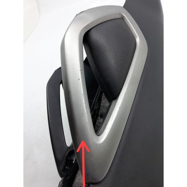 Console Central Hyundai Veloster 2011/2014 846112v000 Det