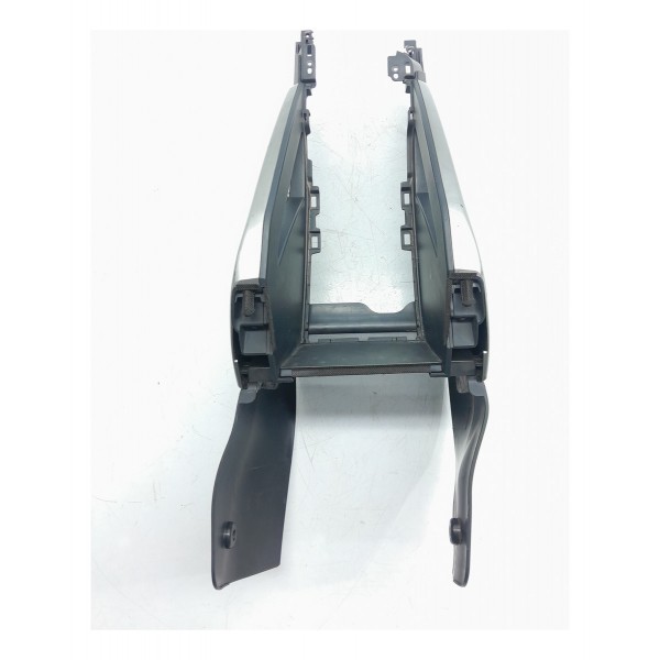 Console Central Hyundai Veloster 2011/2014 846112v000 Det