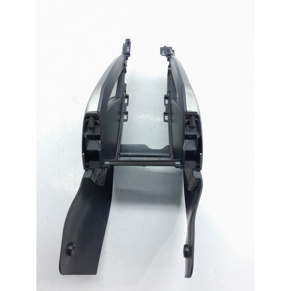 Console Central Hyundai Veloster 2011/2014 846112v000 Det