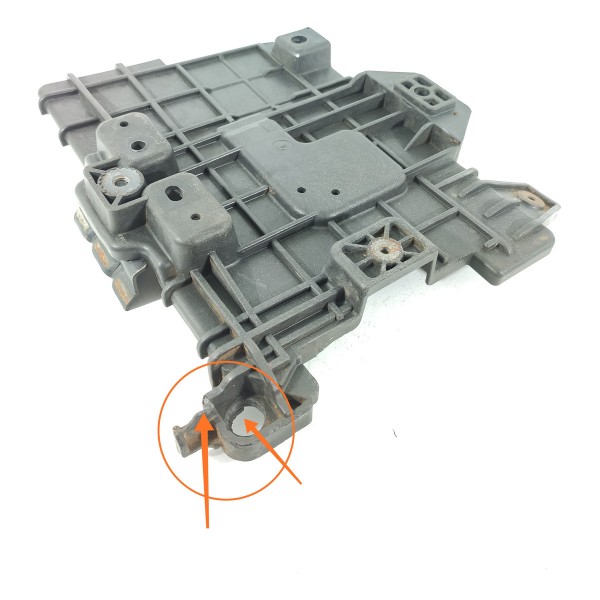 Suporte Bateria Hyundai Veloster 2011/2015 Det 371512v000