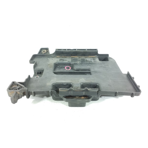 Suporte Bateria Hyundai Veloster 2011/2015 Det 371512v000