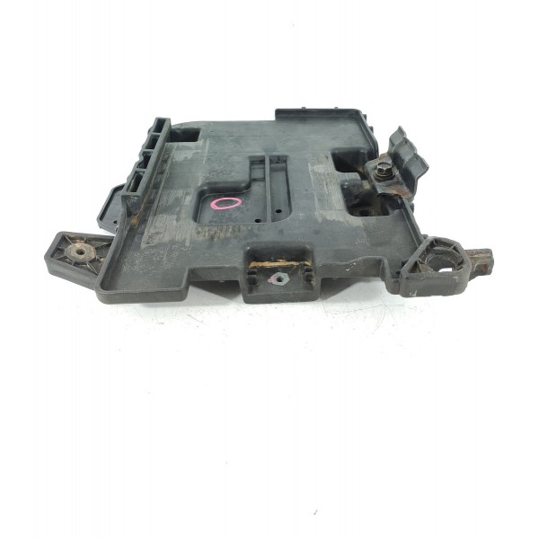 Suporte Bateria Hyundai Veloster 2011/2015 Det 371512v000