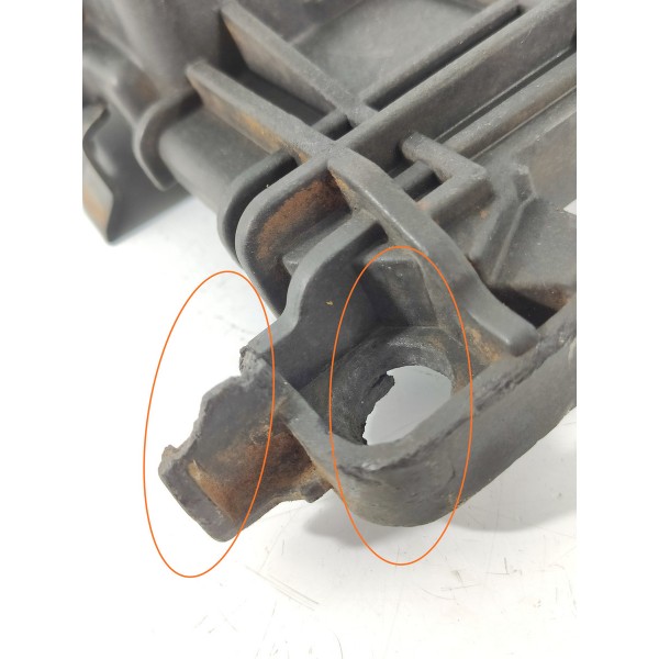 Suporte Bateria Hyundai Veloster 2011/2015 Det 371512v000