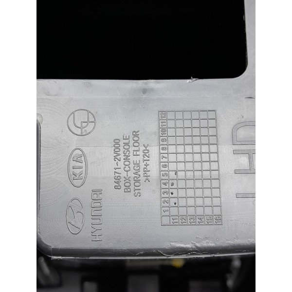 Apoio Braco Console Veloster  846712v000 Dt Preto