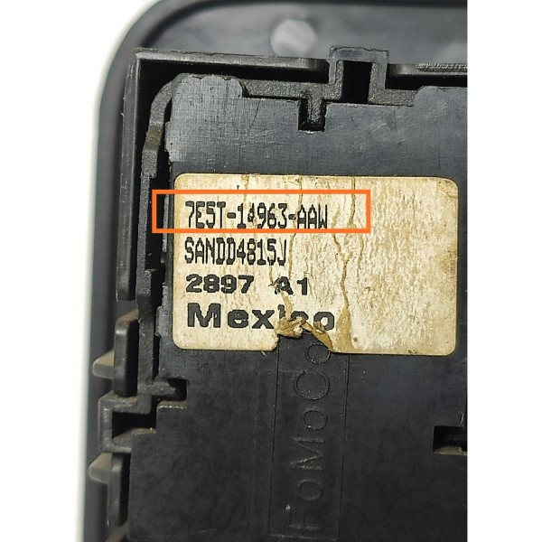 Botao Trava Porta Ford Fusion Direito 2006/2012 7e5t14963aaw