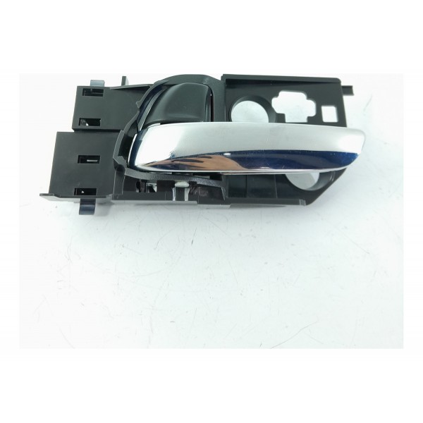 Macaneta Interna Honda Hrv Dianteira Esquerda 2015/2021 Cromado Dianteira