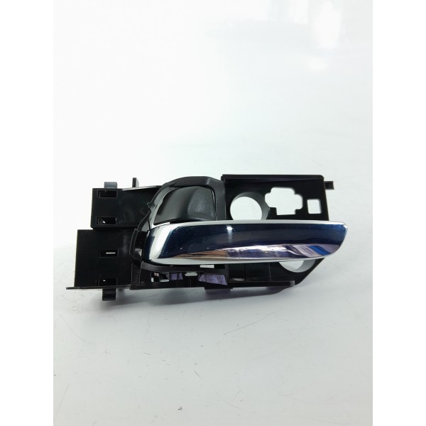 Macaneta Interna Honda Hrv Dianteira Esquerda 2015/2021 Cromado Dianteira