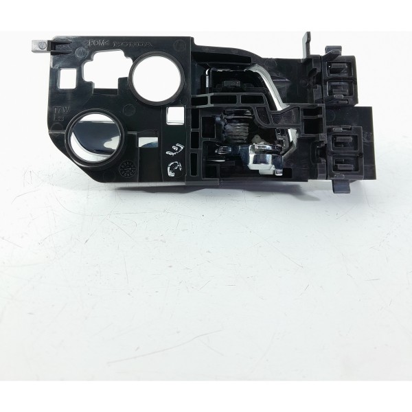 Macaneta Interna Honda Hrv Dianteira Esquerda 2015/2021 Cromado Dianteira