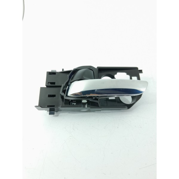 Macaneta Interna Honda Hrv Traseira Esquerda 2015/2021 Cromado Traseira