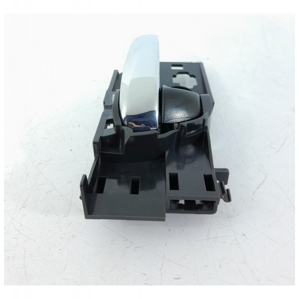 Macaneta Interna Honda Hrv Dianteira Direita 2015/2021 Cromado Dianteira