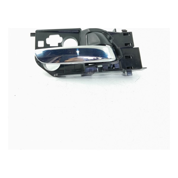 Macaneta Interna Honda Hrv Dianteira Direita 2015/2021 Cromado Dianteira