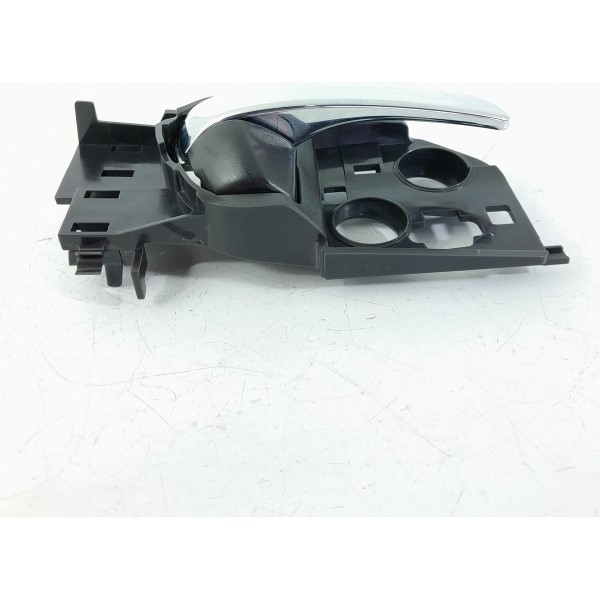 Macaneta Interna Honda Hrv Dianteira Direita 2015/2021 Cromado Dianteira