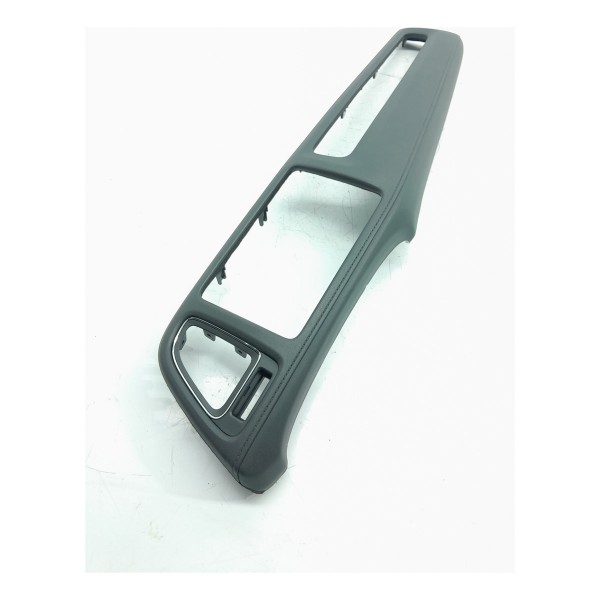 Moldura Painel Multimidia Honda Hrv 2015/2021 Gf644411100 Preto