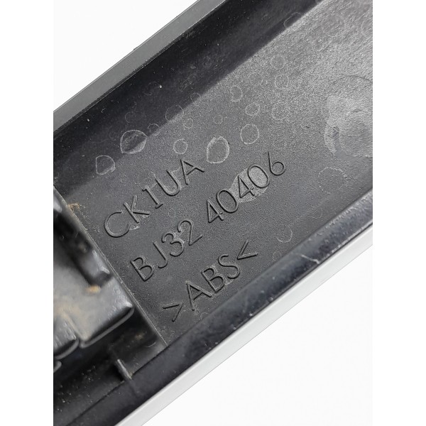 Moldura Tampa Traseira Evoque 2011/2018 Bj3240406