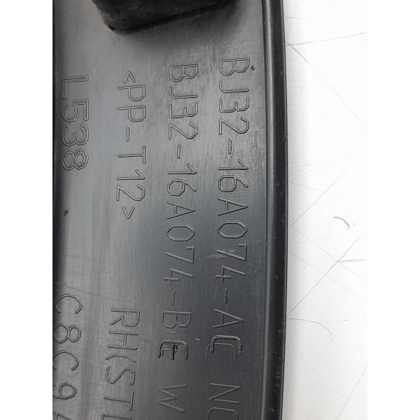 Moldura Paralama Evoque Direito 2011/2018 Bj3216a074ac Preto