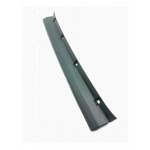 Acabamento Tampa Traseira Evoque 2011/2019 Bj3244252ahw Det Preto