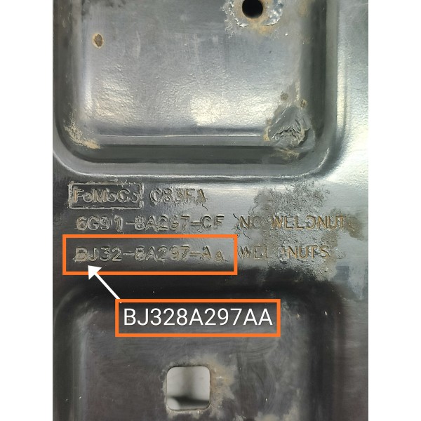 Travessa Radiador Inferior Evoque 2012/2018 Bj328a297aa