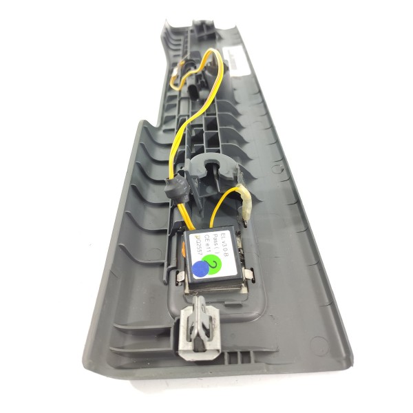 Soleira Led Porta Evoque Dianteira Dir 2012/2018 Bj3213200 Cinza