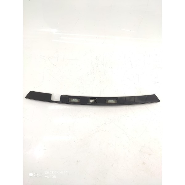 Moldura Friso Tampa Traseira Discovery Sport 2014/2019 Preto