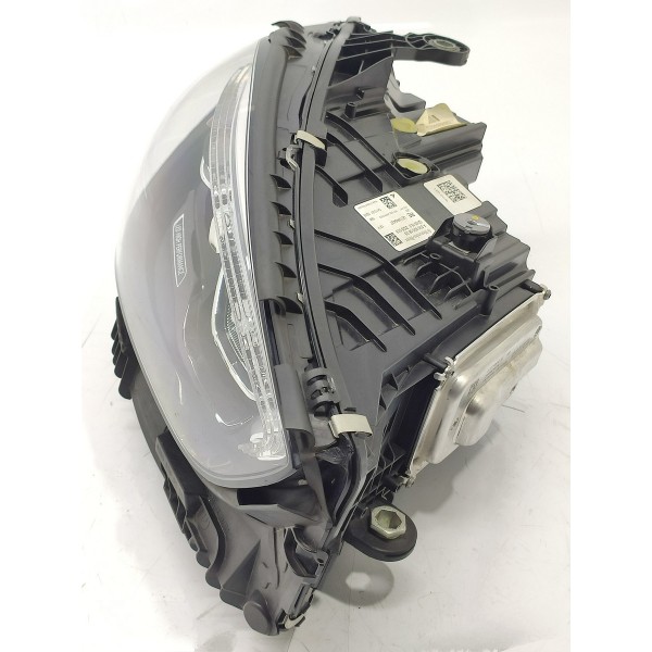 Farol Mercedes C200 C300 Direito Compl 2022/2025 A2069060803 Direito/passageiro