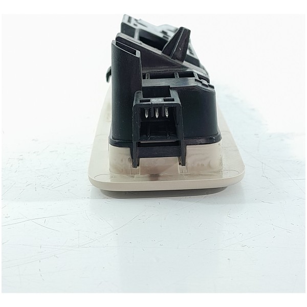 Luz Cortesia Evoque Traseira Esquerda 2012/2020 Bj3213777a