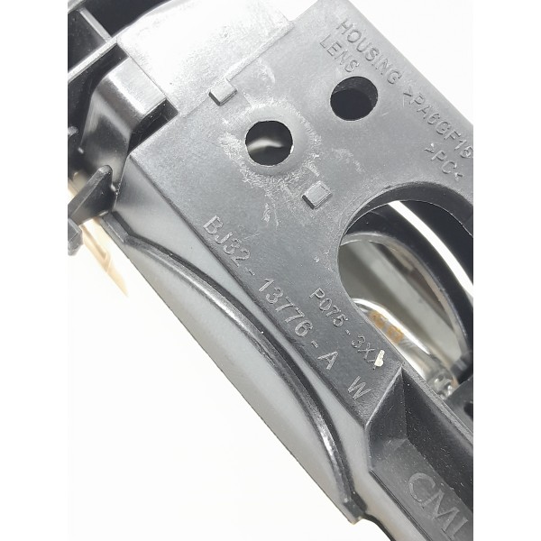 Luz Cortesia Evoque Traseira Direita 2012/2020 Bj3213776a