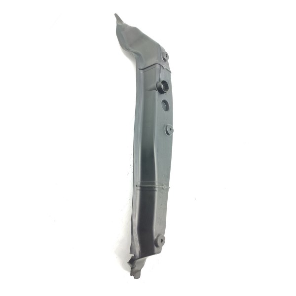 Guarda Po Paralama Mercedes C200 Esq 2022/2025 A2068890000 Preto