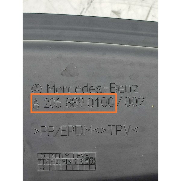 Guarda Po Paralama Mercedes C200 Dir 2022/2025 A2068890100 Preto