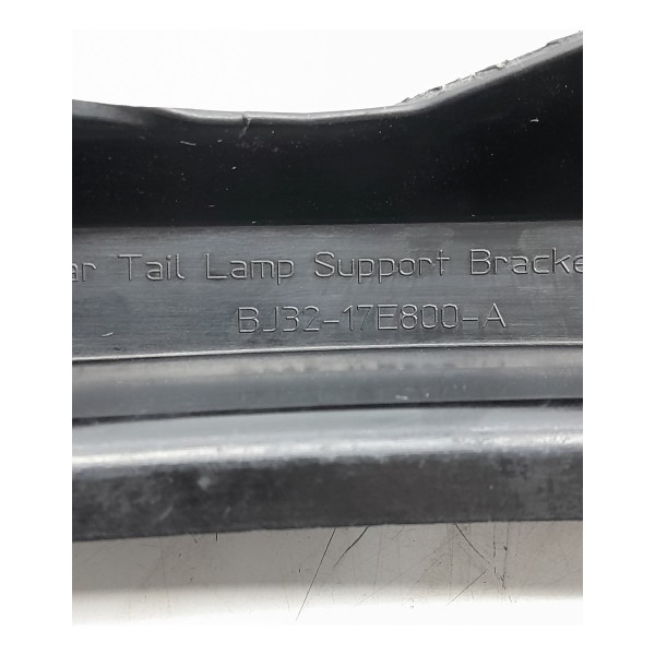 Suporte Parachoque Evoque Traseiro Dir 2012/2020 Bj3217e800a