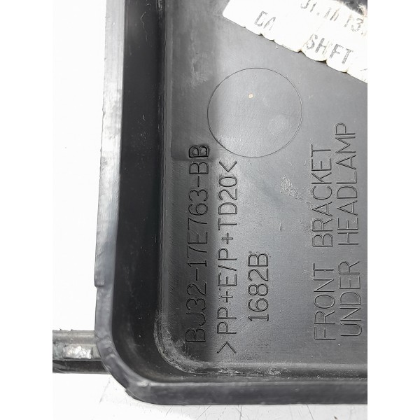 Suporte Farol Evoque Esquerdo 2011 2012/2020 Bj3217e763bb