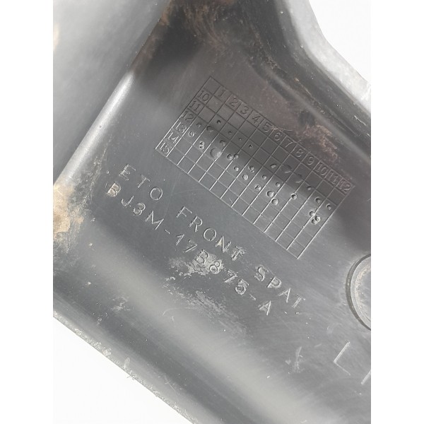 Acabamento Parachoque Evoque Diant Esq 11/18 Bj3m17b875a Det Preto