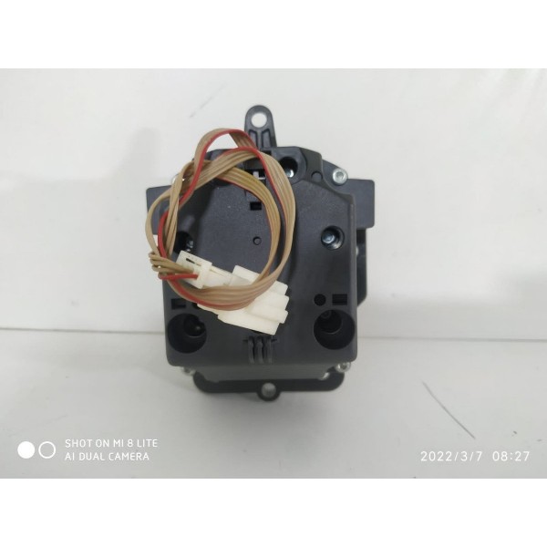 Botão Multimidia Mercedes C180 C200 2008 2011 A2048700779