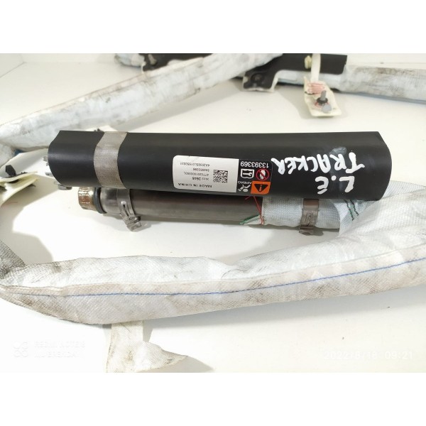 Cortina Teto Tracker Esquerda 2020 2021 2022 2023 2024 2025