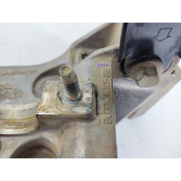 Suporte Semi Eixo Evoque Direto 2012/2019 Bj323k305ab Direito