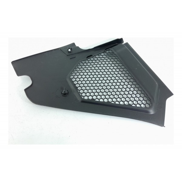 Acabamento Churrasqueira Dir Bmw 320i G20 19/25 7427847 Det Preto Preto