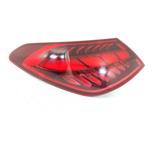 Lanterna Mercedes C200 C300 Esquerda 2022/2025 A2069063300 Esquerdo/motorista Vermelho