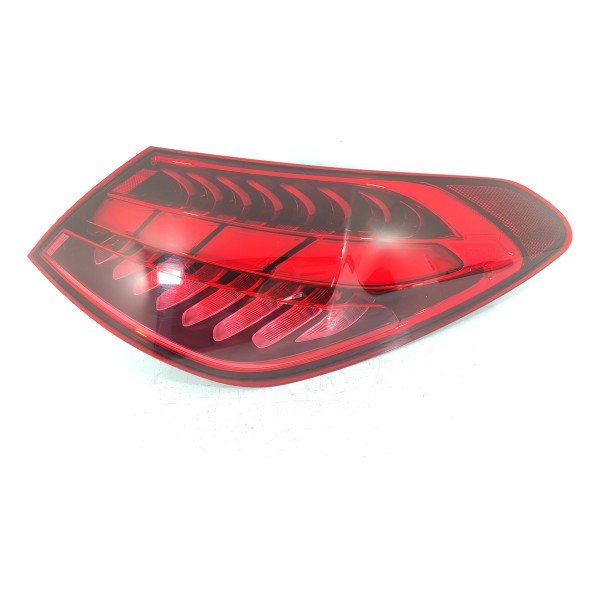 Lanterna Mercedes C200 C300 Direita 2022/2025 A2069063400 Direito/passageiro Vermelho
