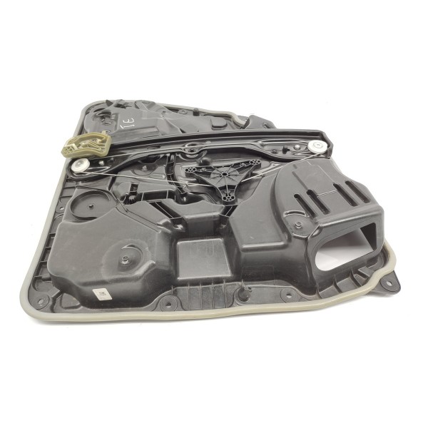 Maquina Vidro Mercedes C200 Tras Esq 2022/2025 A2067300100