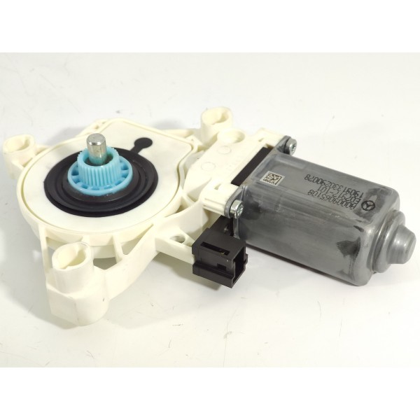 Motor Maquina Vidro Mercedes C200 Direit 2022/25 A0009065108