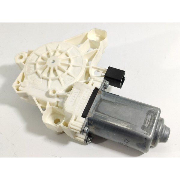 Motor Maquina Vidro Mercedes C200 Direit 2022/25 A0009065108
