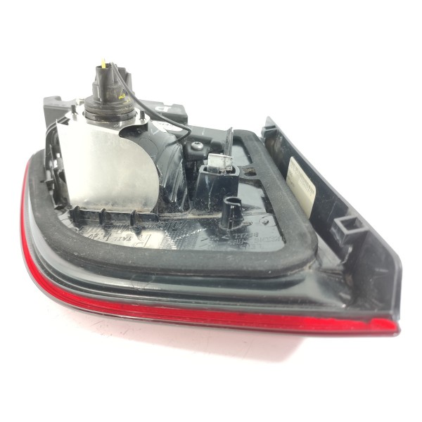 Lanterna Mercedes Ml350 Tampa Direita 2012/2016 A1669068501 Direito/passageiro Vermelho