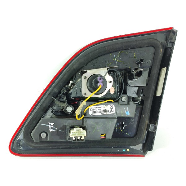 Lanterna Mercedes Ml350 Tampa Esq 2012/2016 A1669068701 Esquerdo/motorista Vermelho