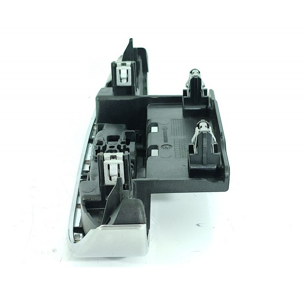 Acabamento Apoia Braco Mercedes C200 2022/2025 A2066803201