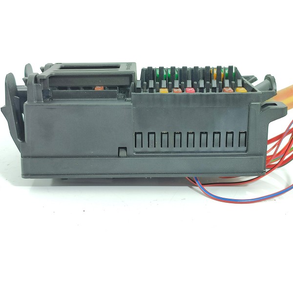 Caixa Fusiveis Mercedes C200 C300 2022/2025 A2239060402