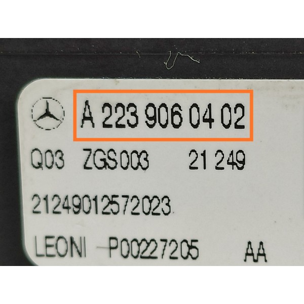 Caixa Fusiveis Mercedes C200 C300 2022/2025 A2239060402