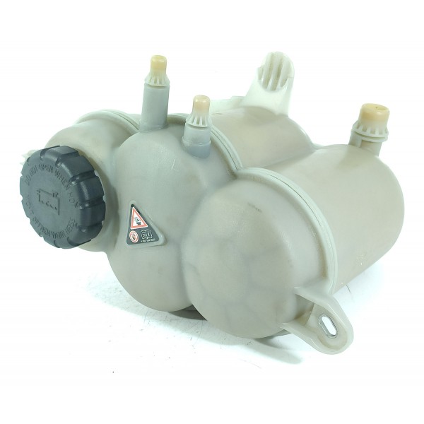 Reservatorio Agua Radiador Mercedes C200 2022/25 A2065000000