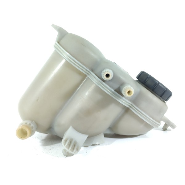 Reservatorio Agua Radiador Mercedes C200 2022/25 A2065000000