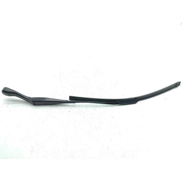 Braco Limpador Mercedes C200 Esquerdo Amg 22/25 A2068200900 Esquerdo