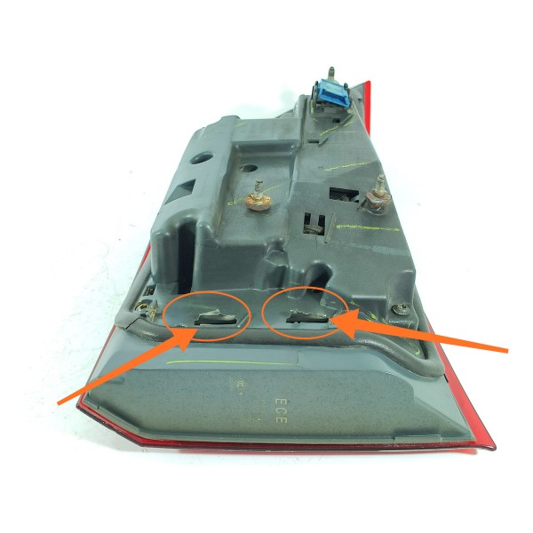 Lanterna Bmw X5 Tampa Esquerda Led 2014/2019 Det 730127107 Esquerdo/motorista Vermelho